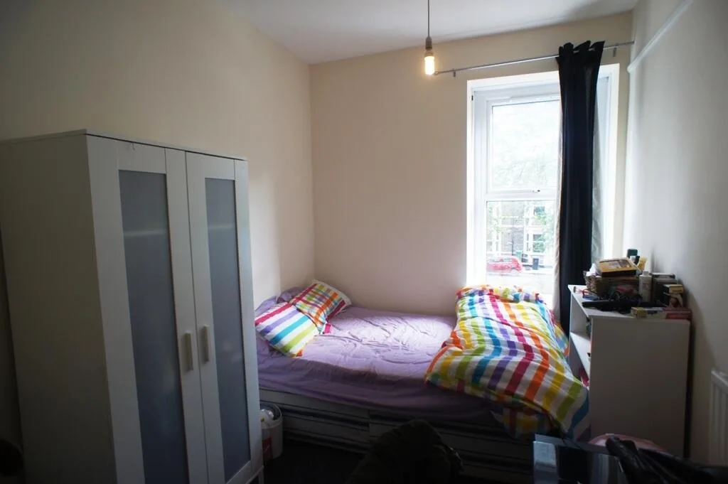 6 bedroom terraced house for rent