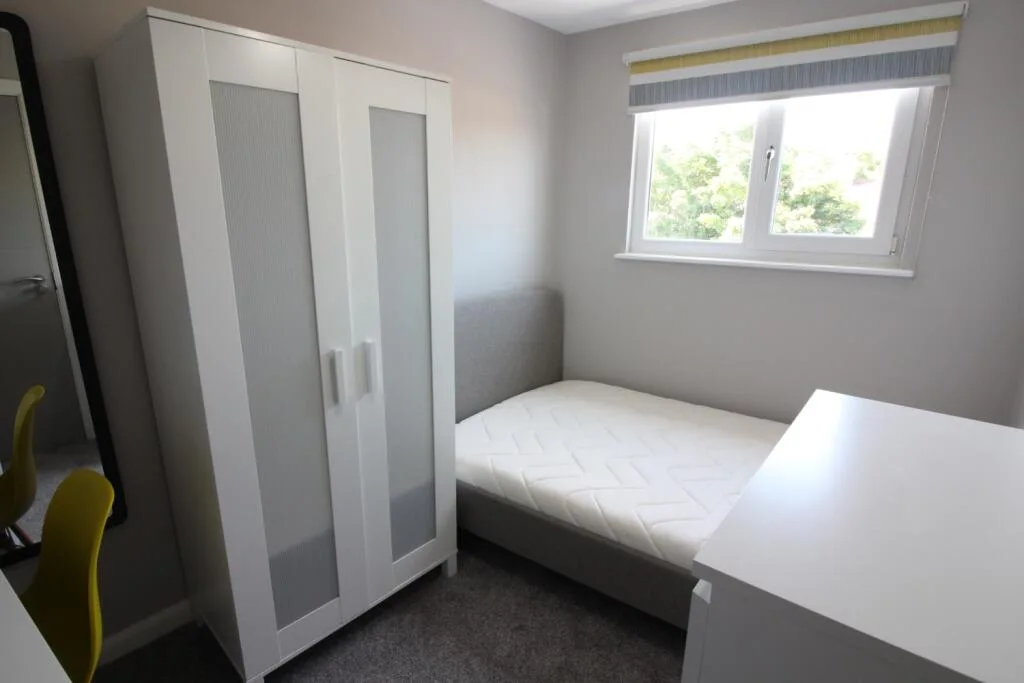 6 bedroom terraced house for rent