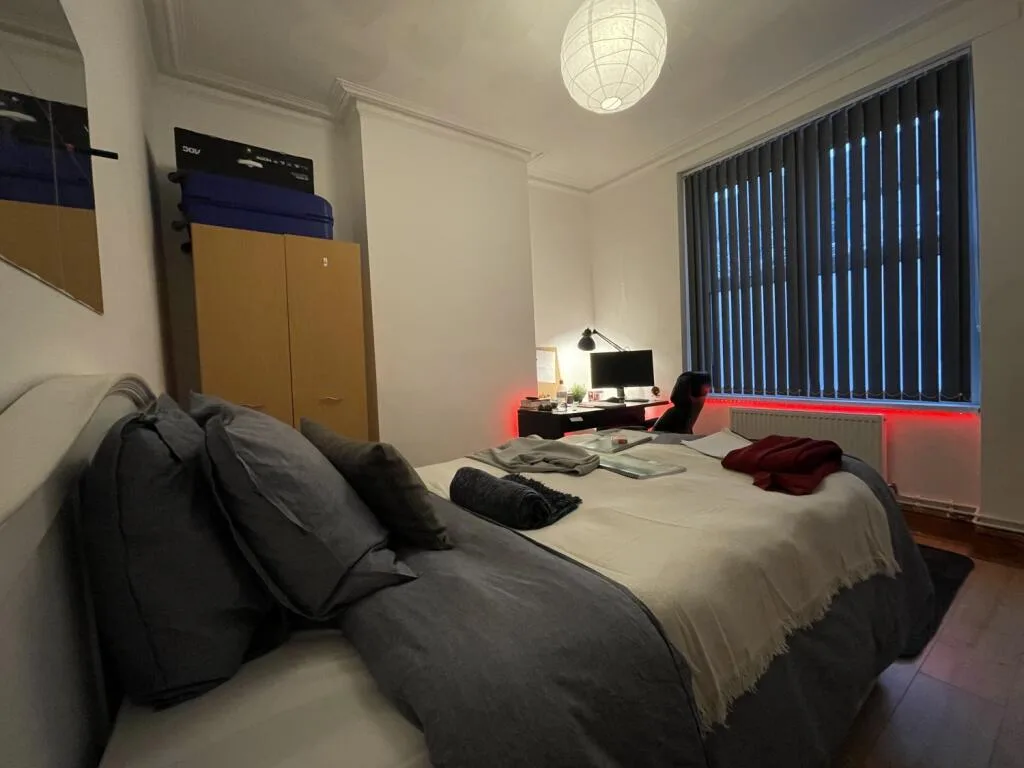 5 bedroom terraced house for rent