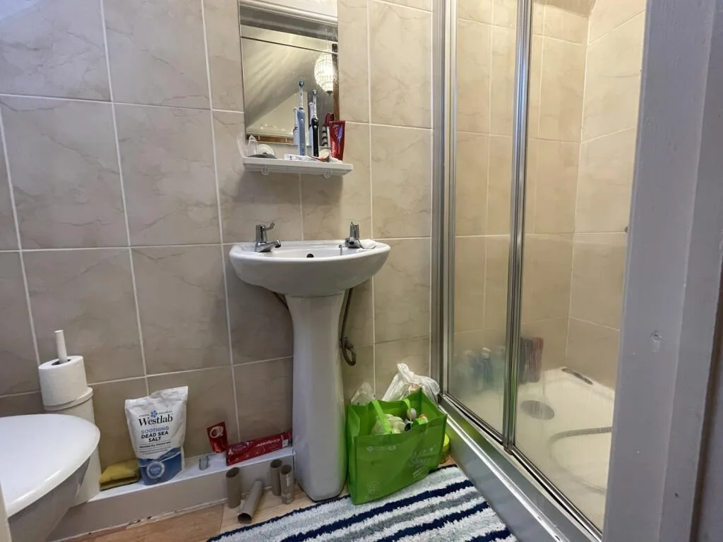 5 bedroom terraced house for rent