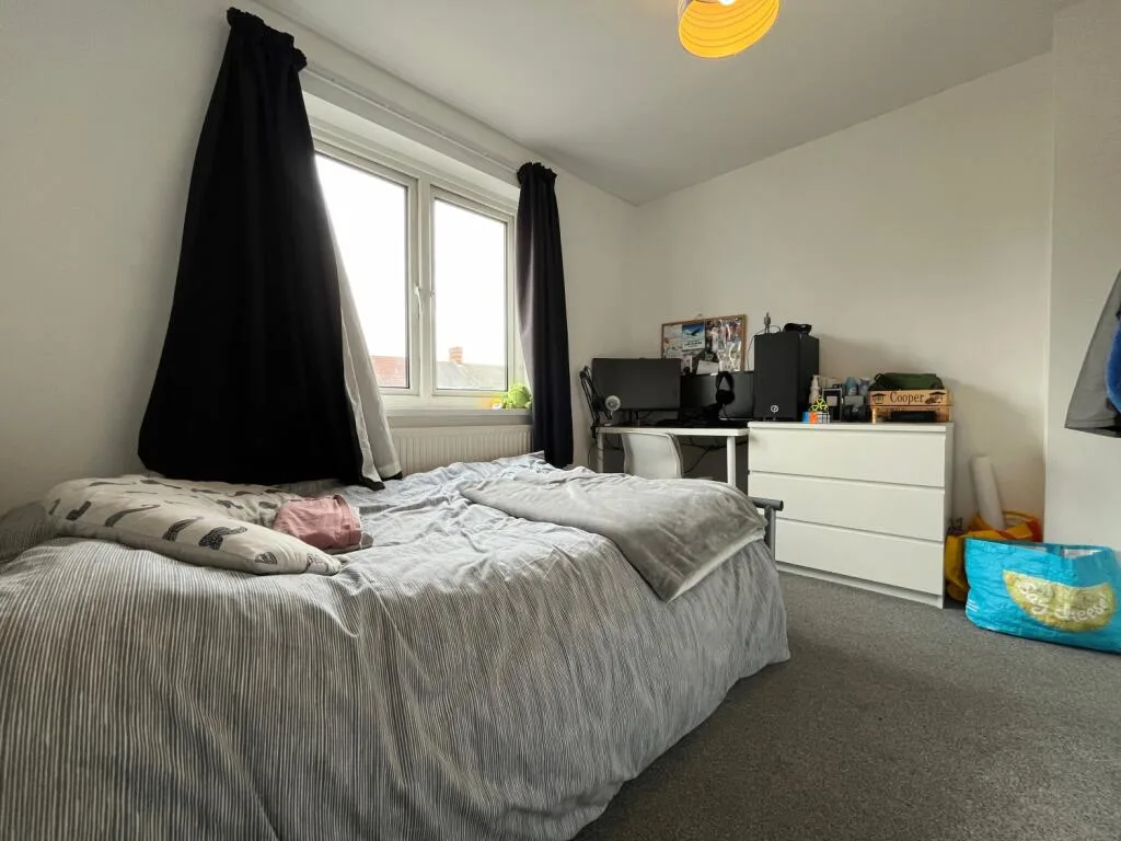 7 bedroom terraced house for rent