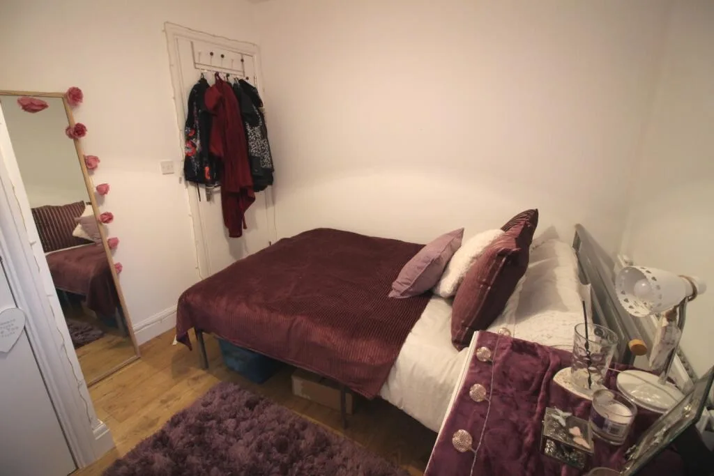 7 bedroom terraced house for rent