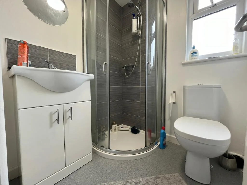 7 bedroom terraced house for rent