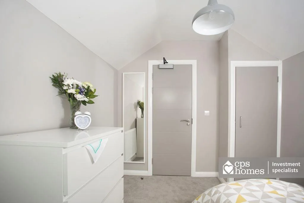 7 bedroom terraced house for rent