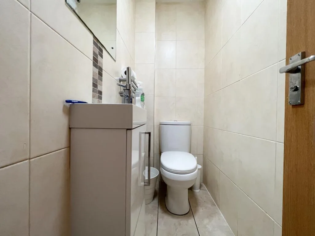 7 bedroom terraced house for rent