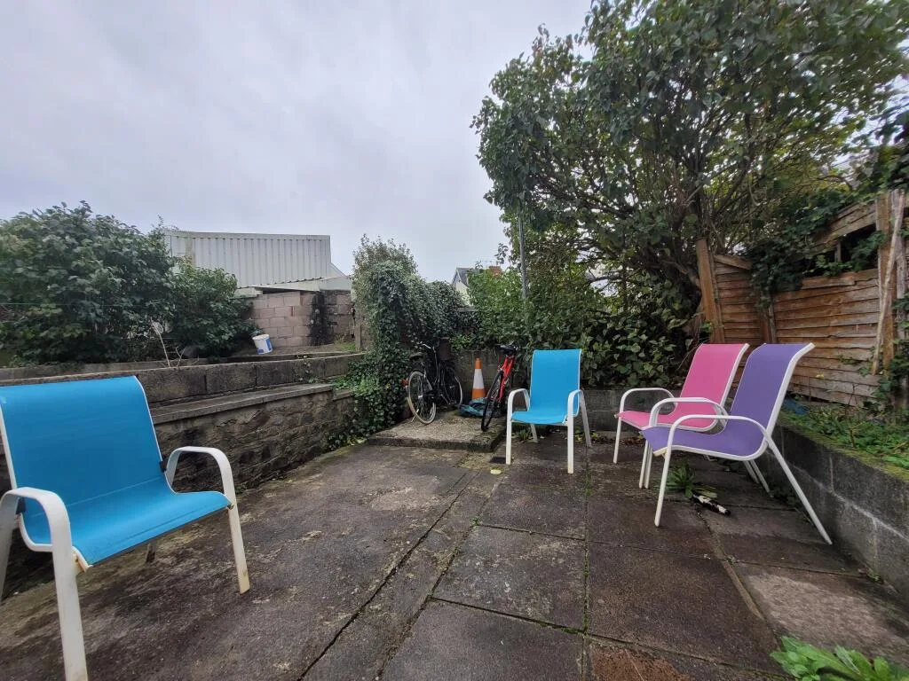7 bedroom terraced house for rent