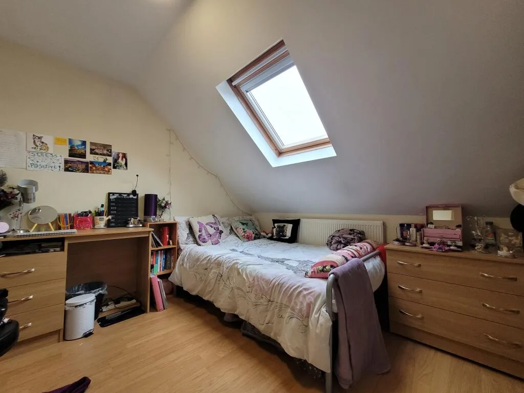 7 bedroom terraced house for rent