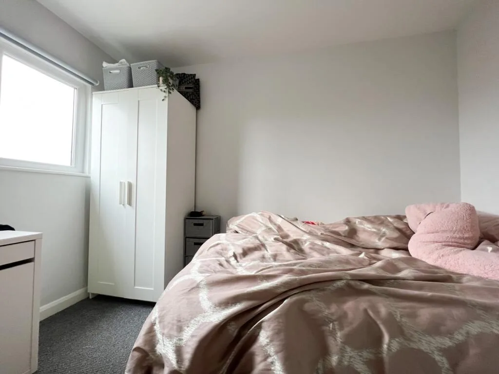 8 bedroom terraced house for rent