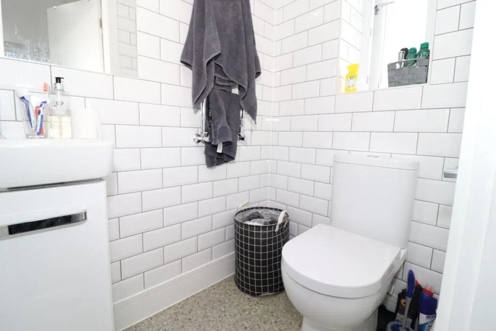 6 bedroom flat for rent