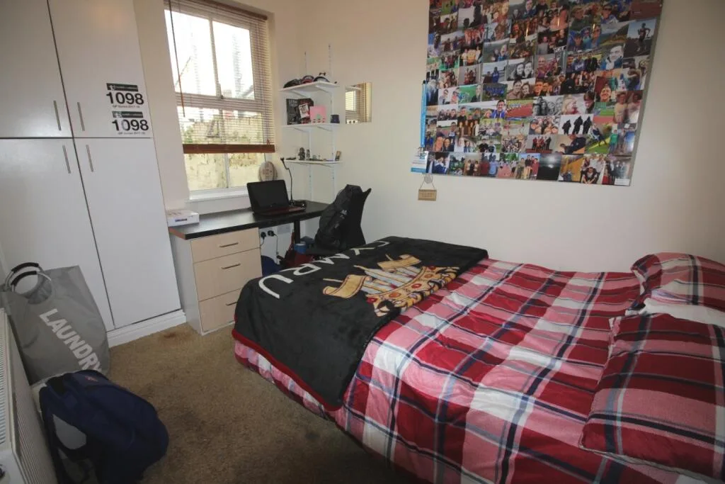 5 bedroom terraced house for rent