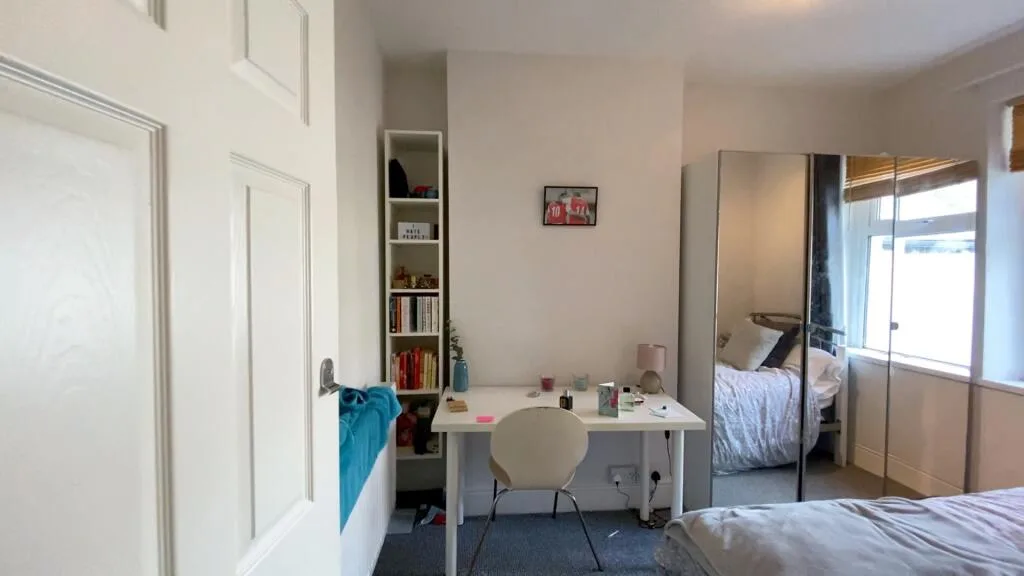 6 bedroom terraced house for rent