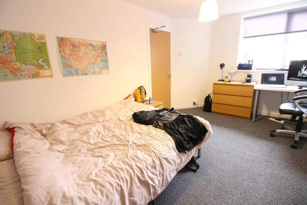 5 bedroom terraced house for rent
