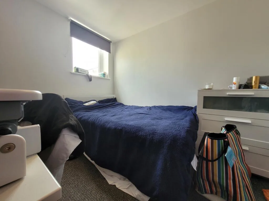 6 bedroom terraced house for rent