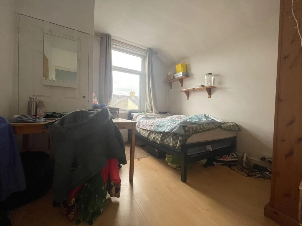 5 bedroom terraced house for rent