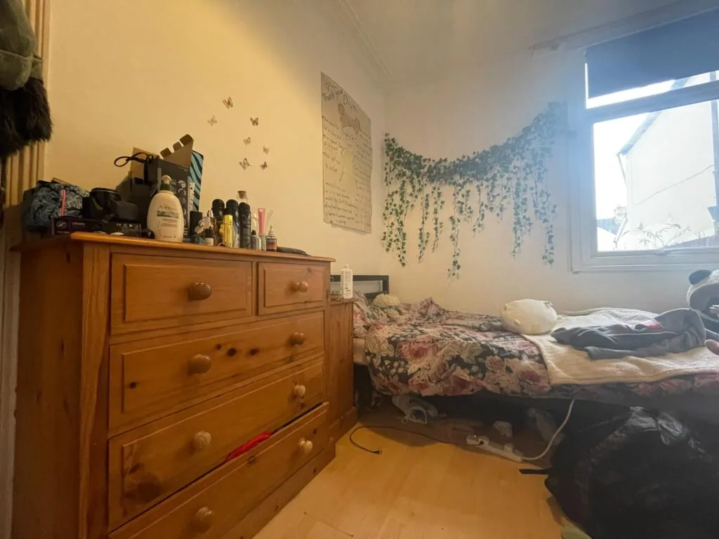 5 bedroom terraced house for rent