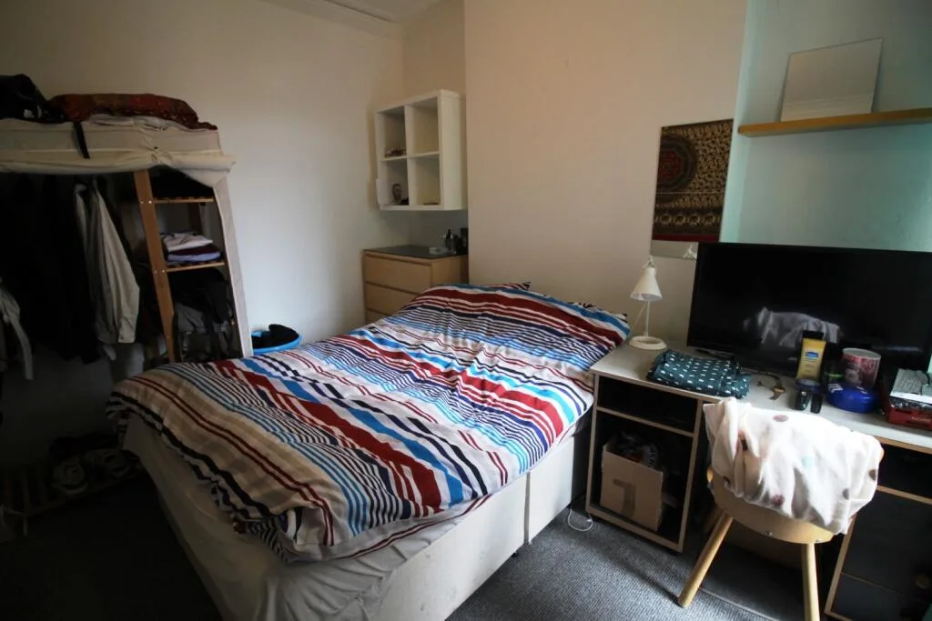 5 bedroom house for rent