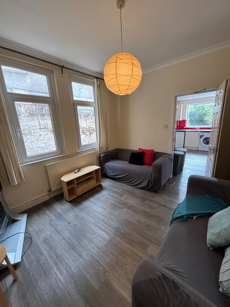 5 bedroom house for rent