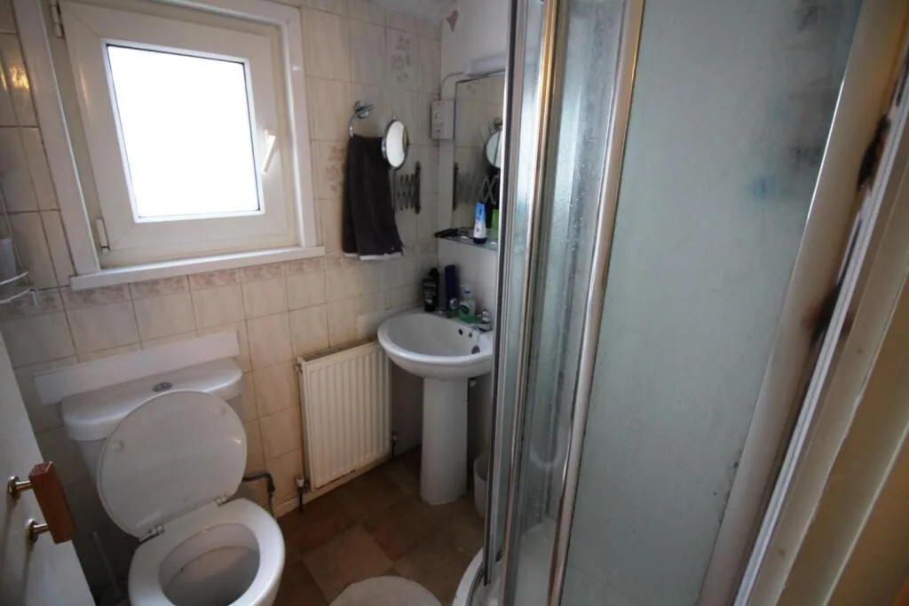 5 bedroom house for rent