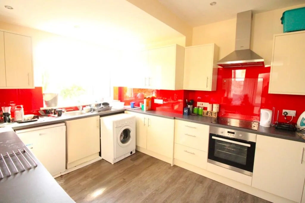 5 bedroom house for rent