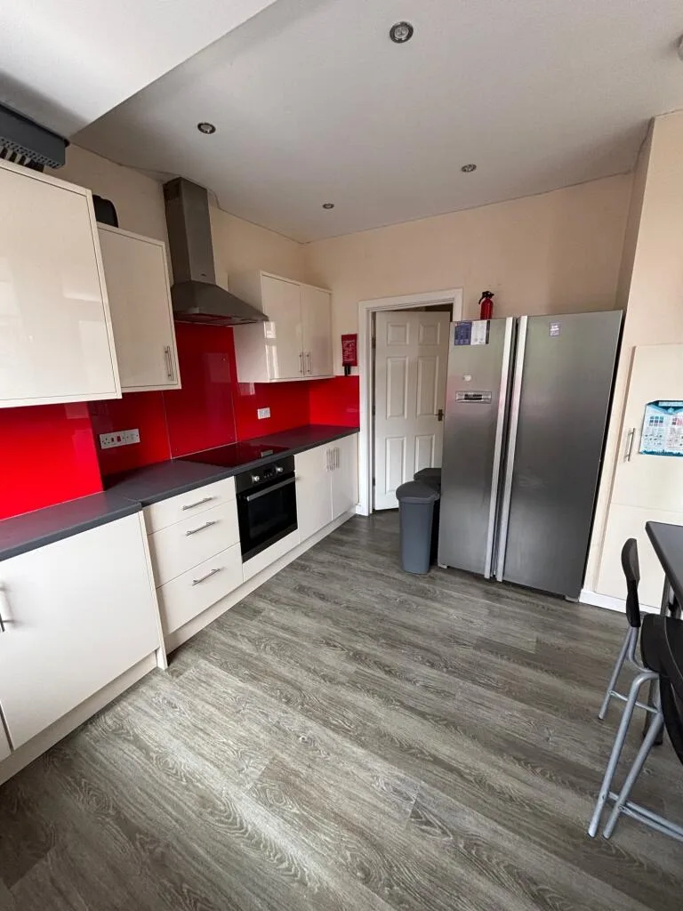 5 bedroom house for rent