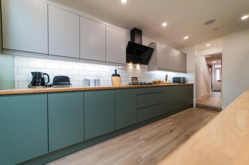 8 bedroom terraced house for rent