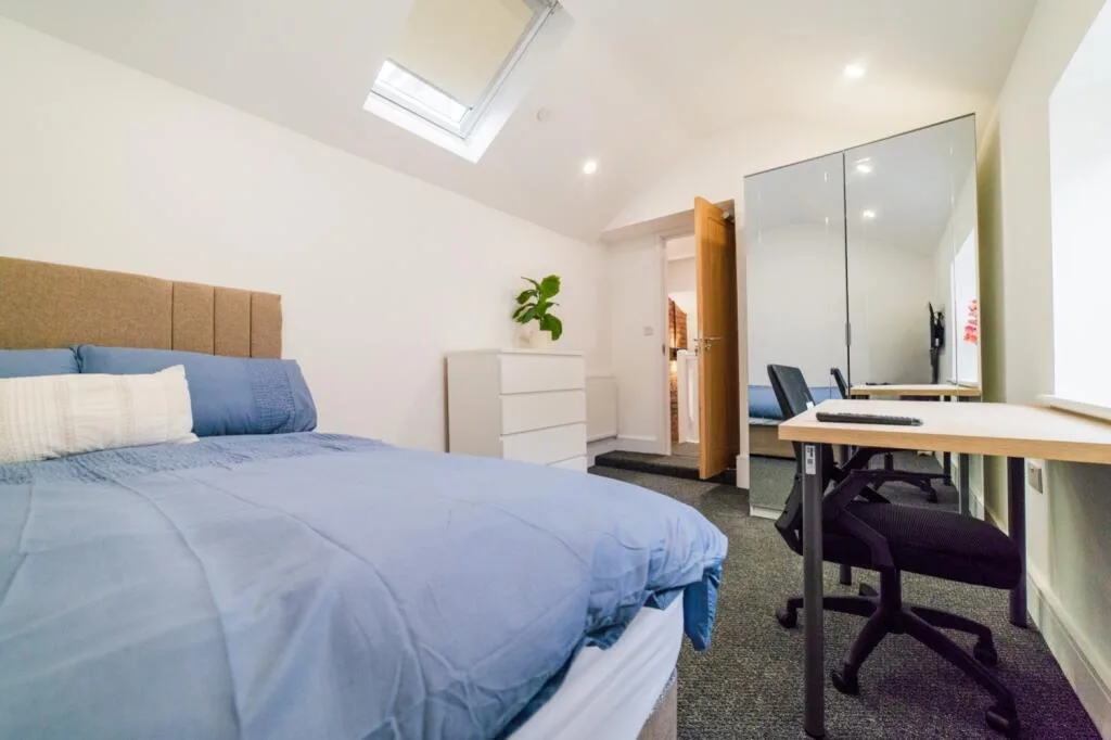 8 bedroom terraced house for rent