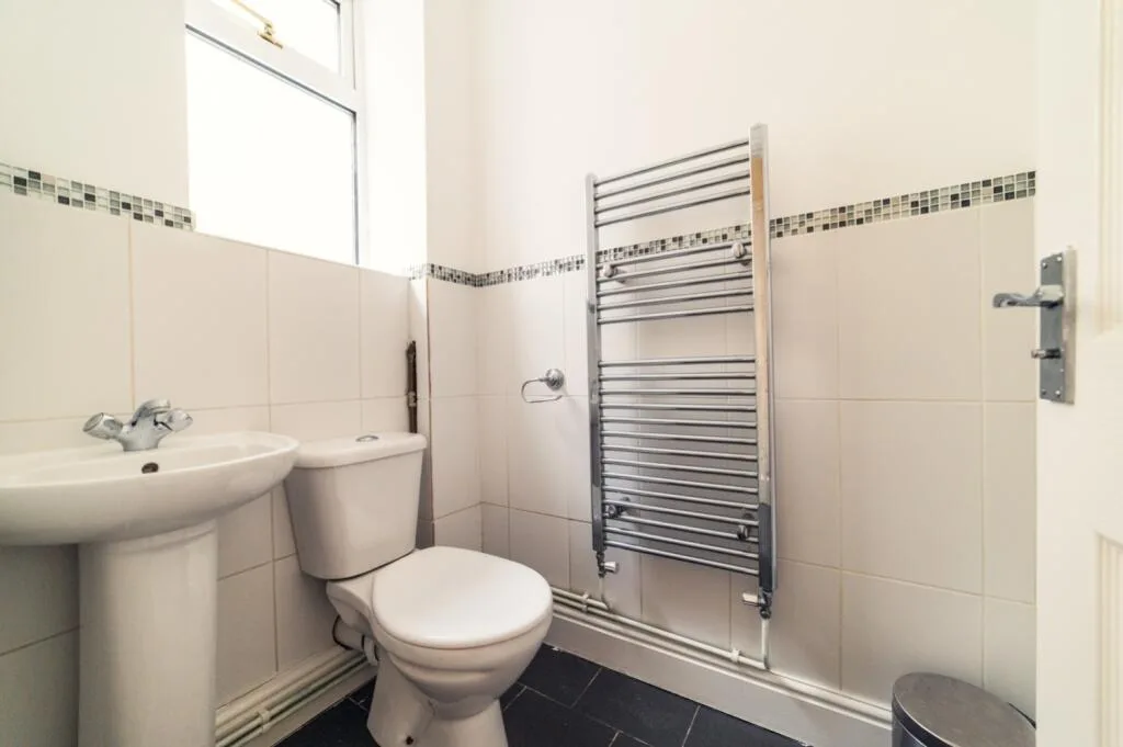 7 bedroom terraced house for rent