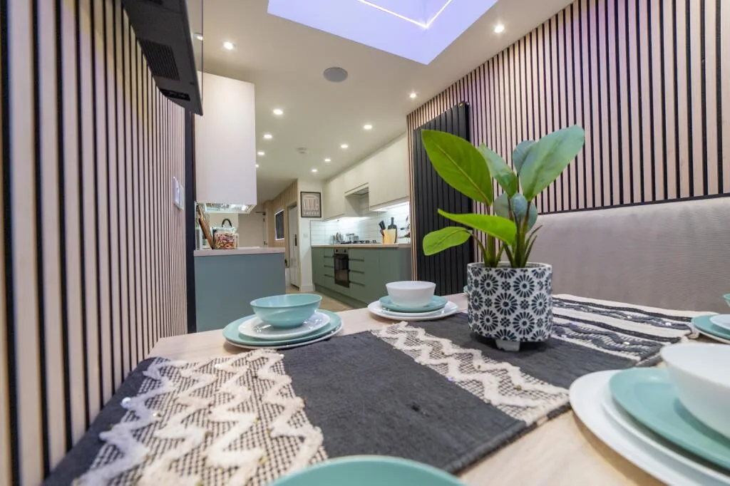 6 bedroom terraced house for rent