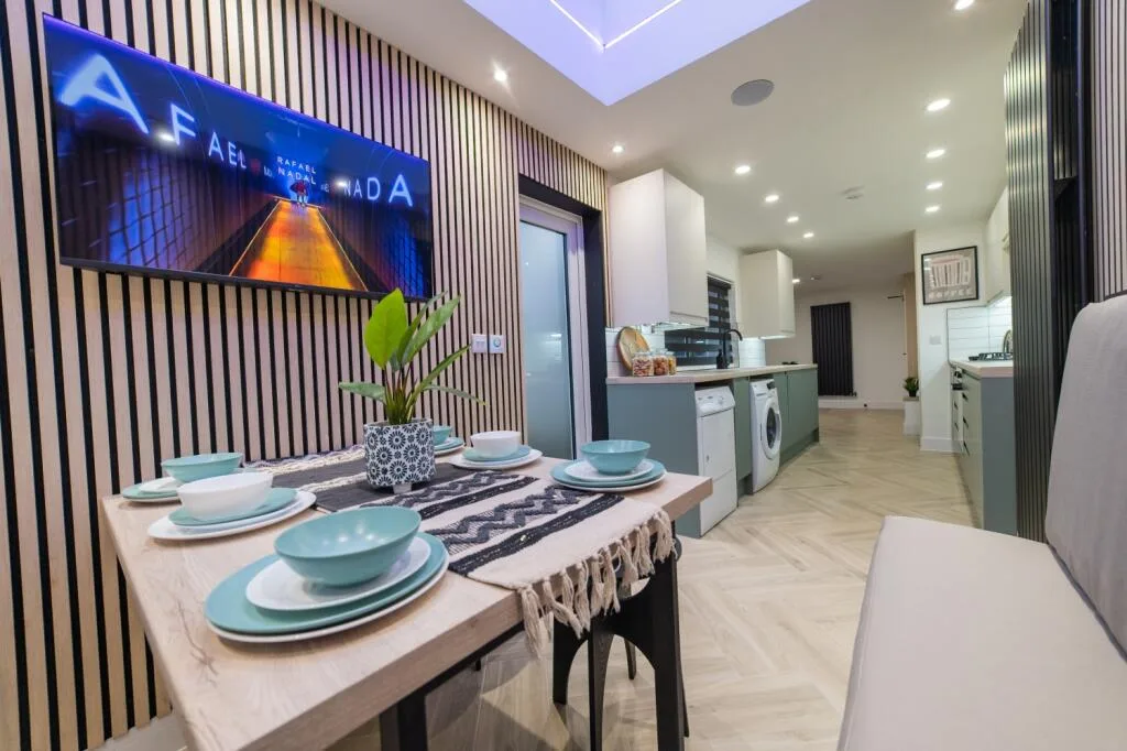 6 bedroom terraced house for rent