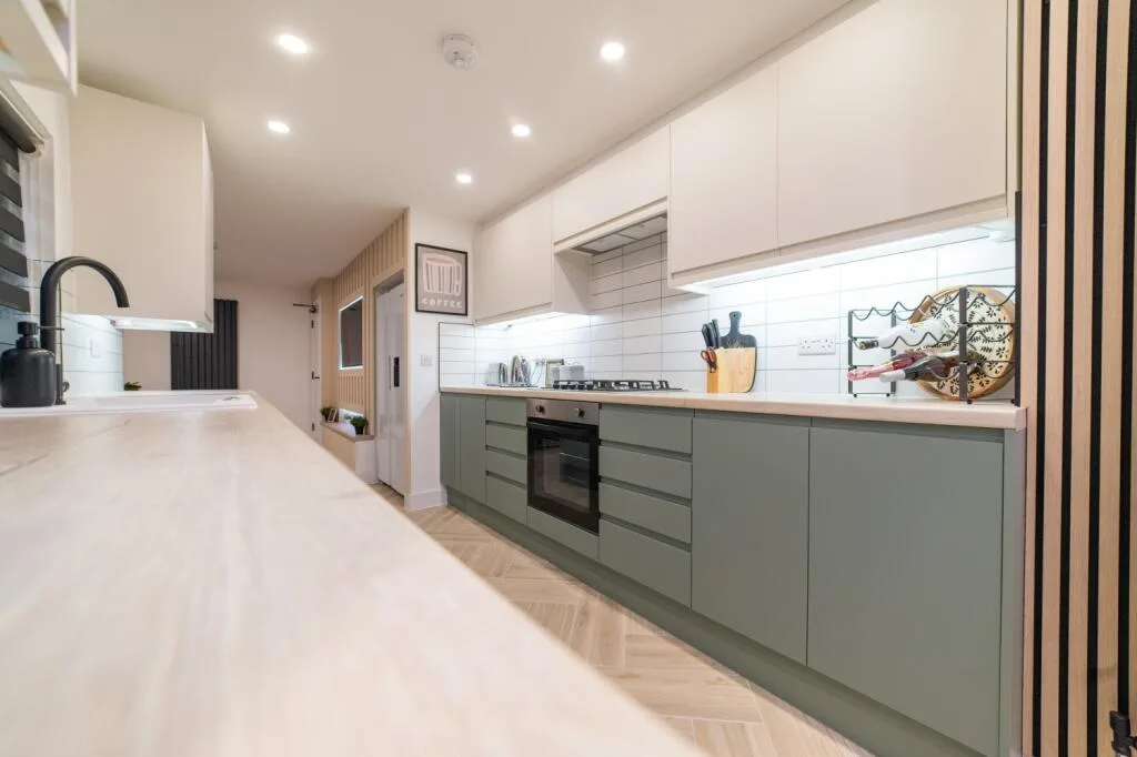6 bedroom terraced house for rent