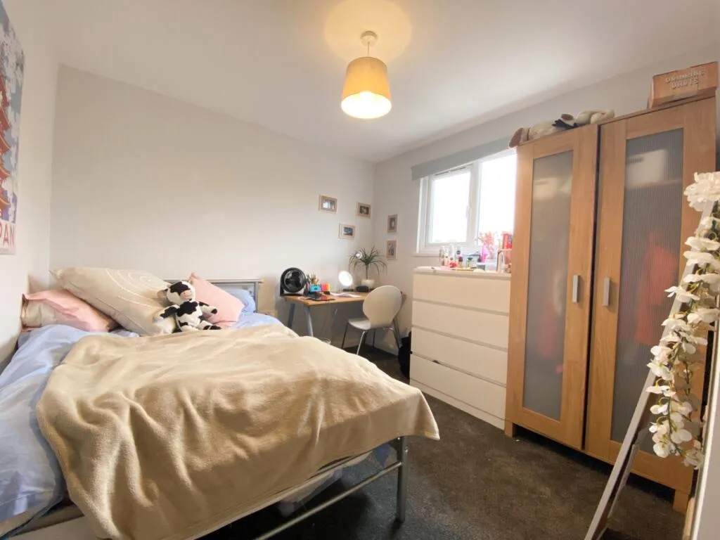 7 bedroom terraced house for rent
