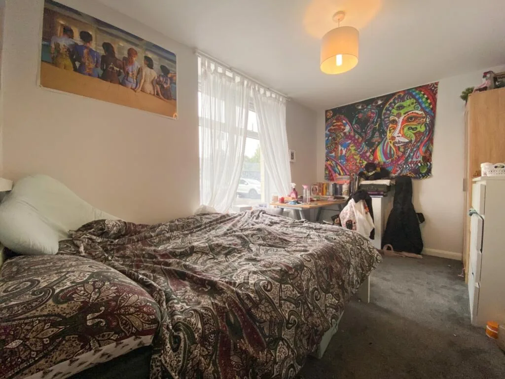 7 bedroom terraced house for rent