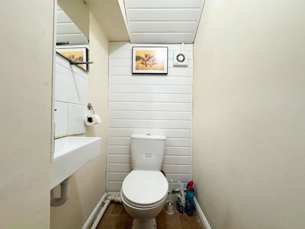 5 bedroom terraced house for rent