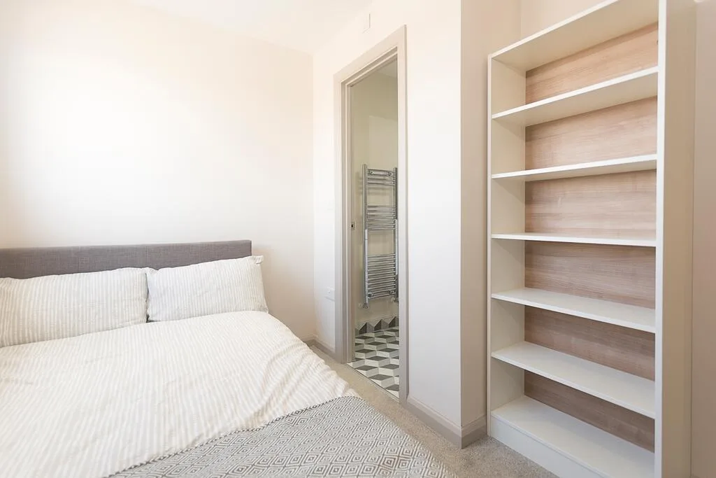 6 bedroom flat for rent