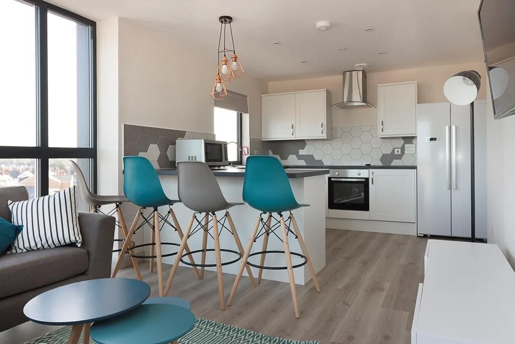 6 bedroom flat for rent