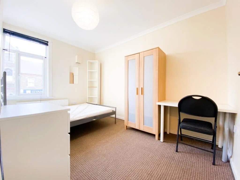3 bedroom flat for rent