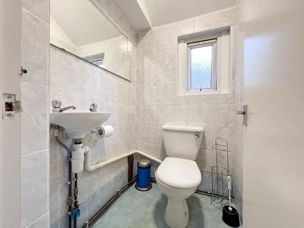 6 bedroom terraced house for rent