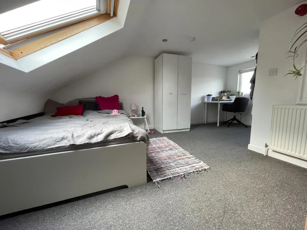 6 bedroom terraced house for rent