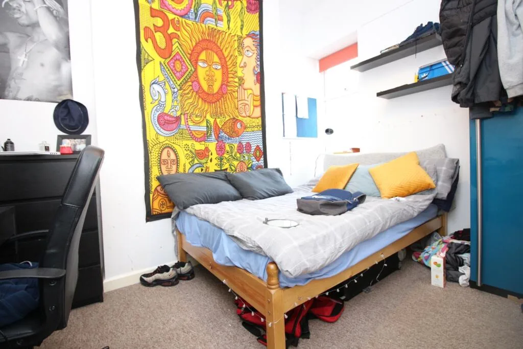6 bedroom terraced house for rent
