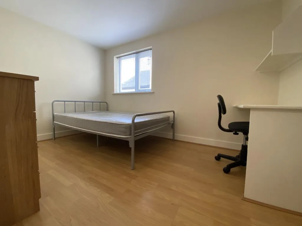 9 bedroom house for rent
