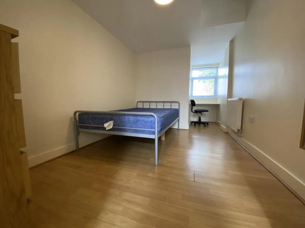 9 bedroom house for rent