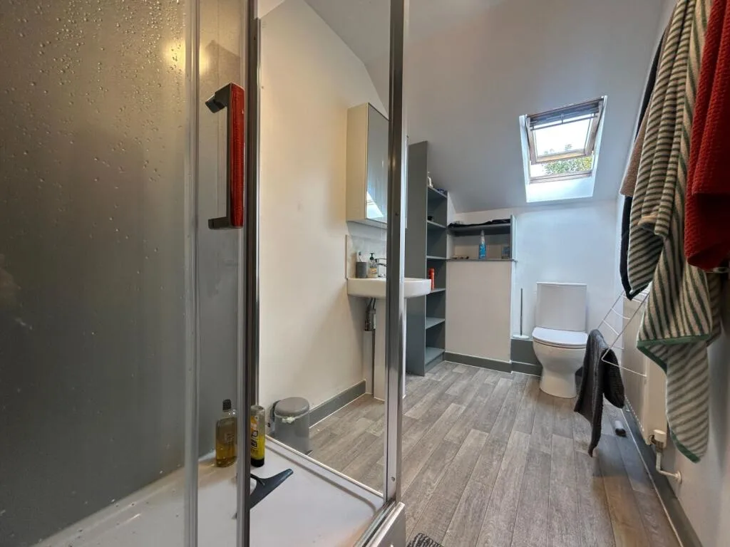 6 bedroom terraced house for rent