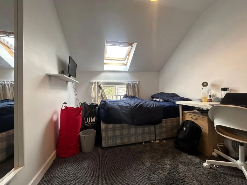 6 bedroom terraced house for rent