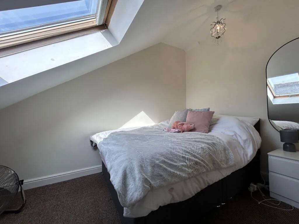 9 bedroom terraced house for rent