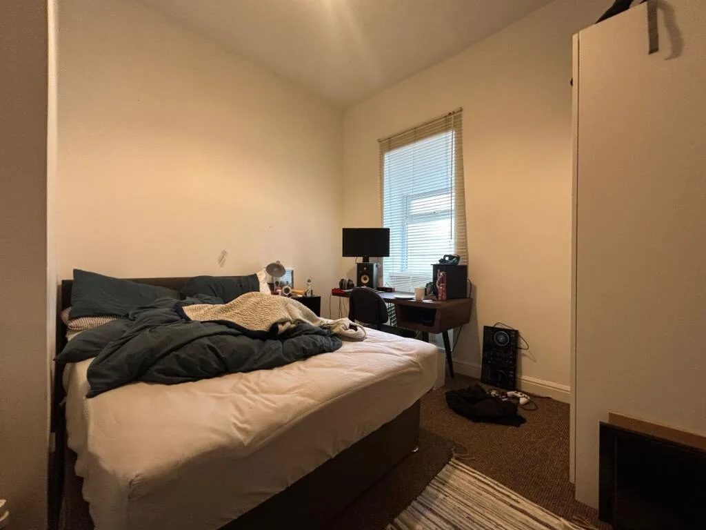 9 bedroom terraced house for rent