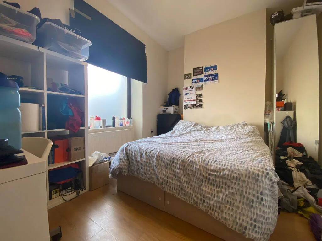 5 bedroom terraced house for rent