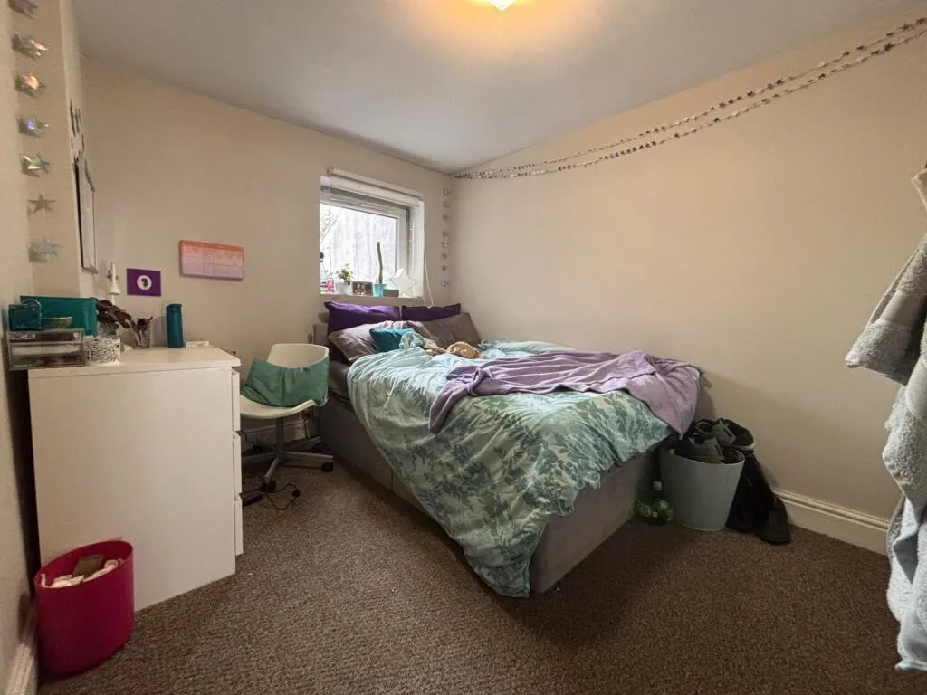 7 bedroom terraced house for rent