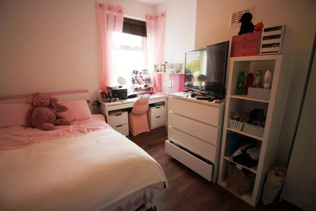 6 bedroom terraced house for rent