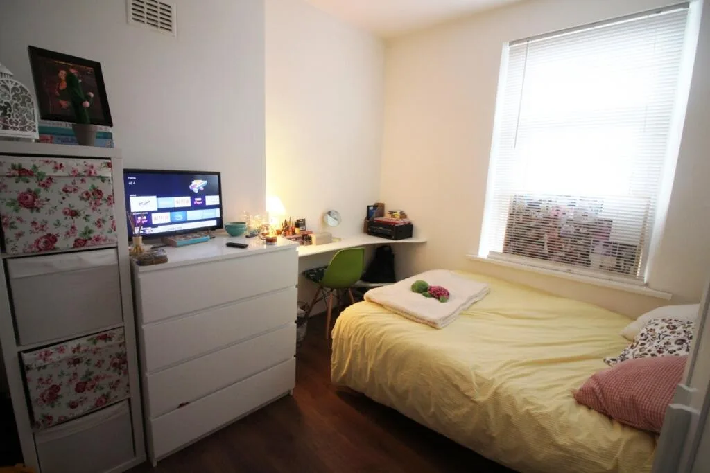 6 bedroom terraced house for rent