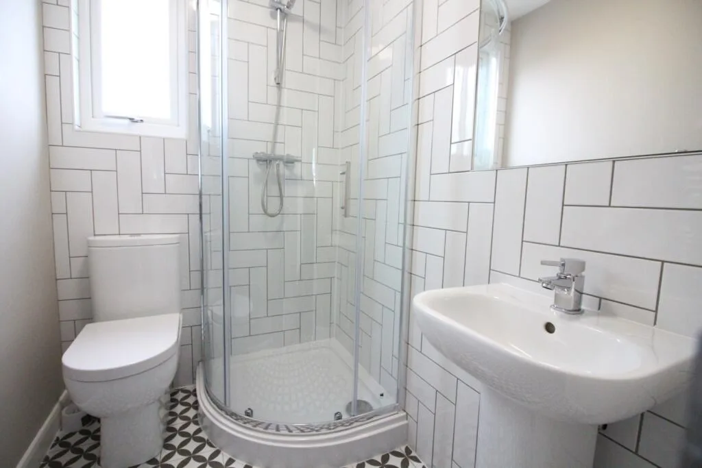 6 bedroom terraced house for rent